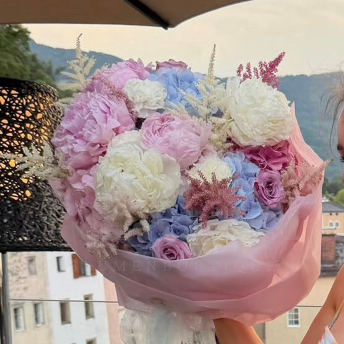 PÉONI Cloud Bouquet